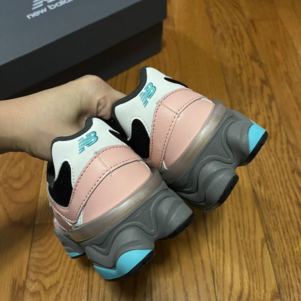 New Balance 9060 Pink Green/Rose Vert GS - Picture 3 of 3